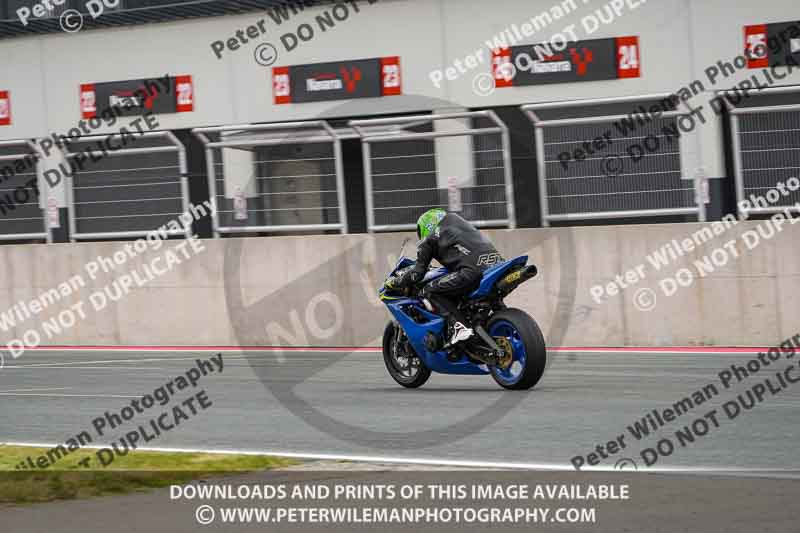 cadwell no limits trackday;cadwell park;cadwell park photographs;cadwell trackday photographs;enduro digital images;event digital images;eventdigitalimages;navarra;no limits trackdays;peter wileman photography;racing digital images;trackday digital images;trackday photos